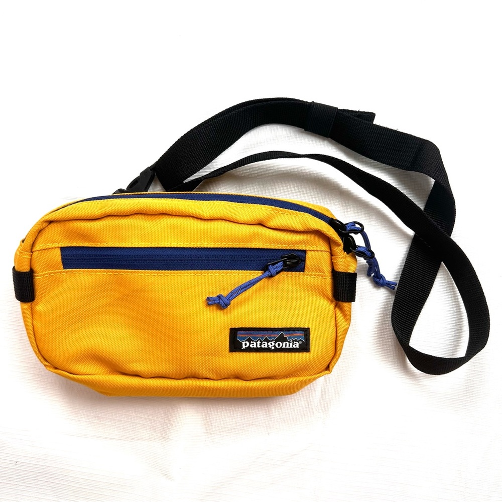 Patagonia Yellow Lightweight Mini Hip Fanny Belt Pack Hike Travel